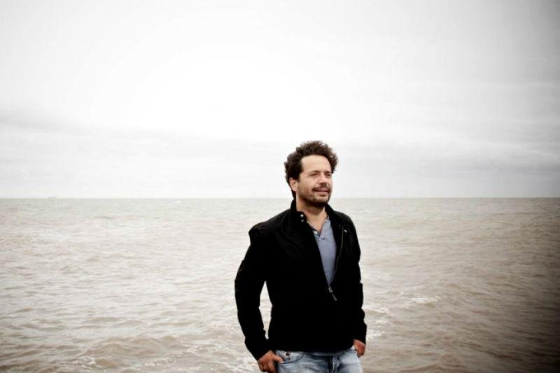 Daniel Drexler faz show nesta sexta em Porto Alegre
