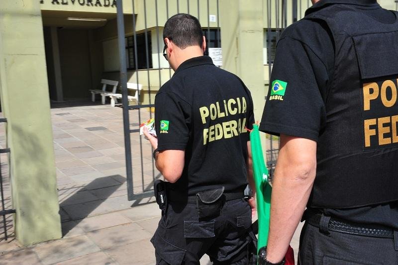 Mais de 20 s&atilde;o presos por boca de urna 