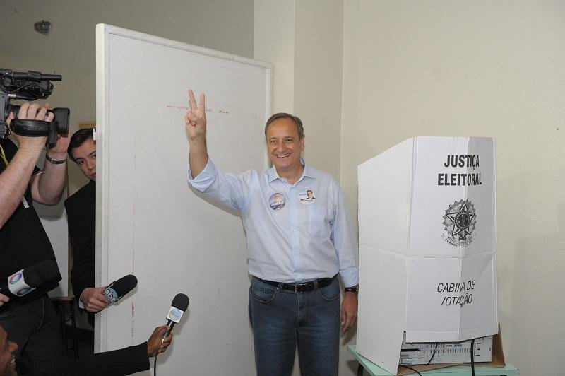 Vieira da Cunha vota no Centro de Porto Alegre