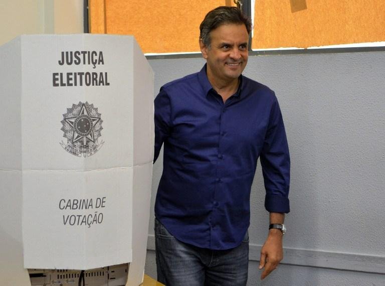 A&eacute;cio Neves (PSDB) desbancou os concorrentes com 1170 votos em Paris