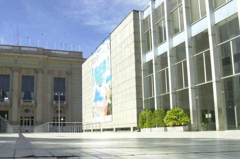 PT mant&eacute;m maioria, mas perde tr&ecirc;s cadeiras na Assembleia
