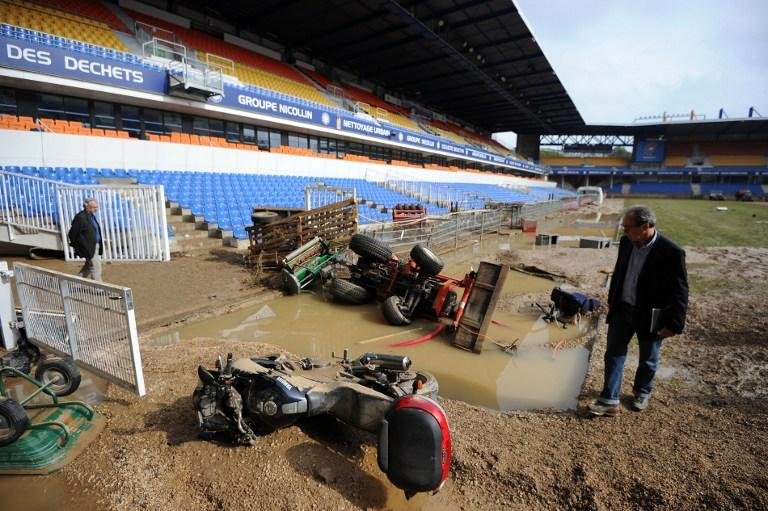 Tempestade na Fran&ccedil;a destr&oacute;i est&aacute;dio do Montpellier