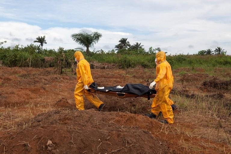 Ebola pode custar US$ 32 bilh&otilde;es para a economia da &Aacute;frica Ocidental