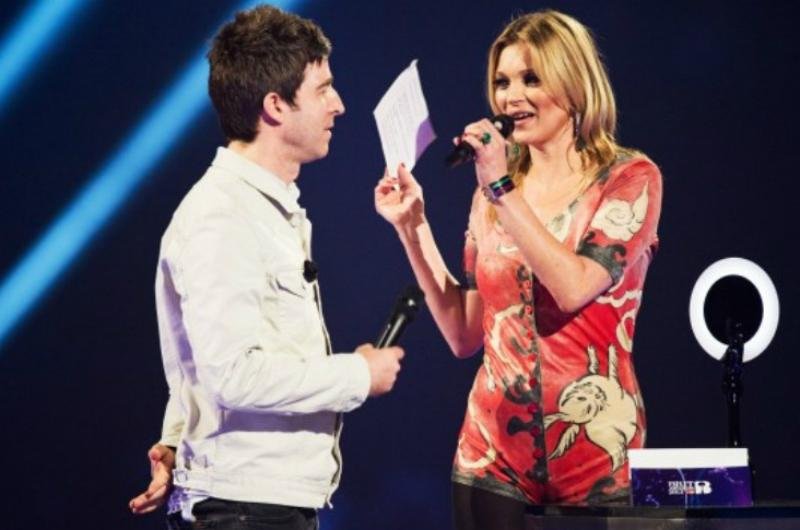  No Gogglebox, Kate Moss e Noel Gallagher assistir&atilde;o TV ao lado de Naomi Campbell