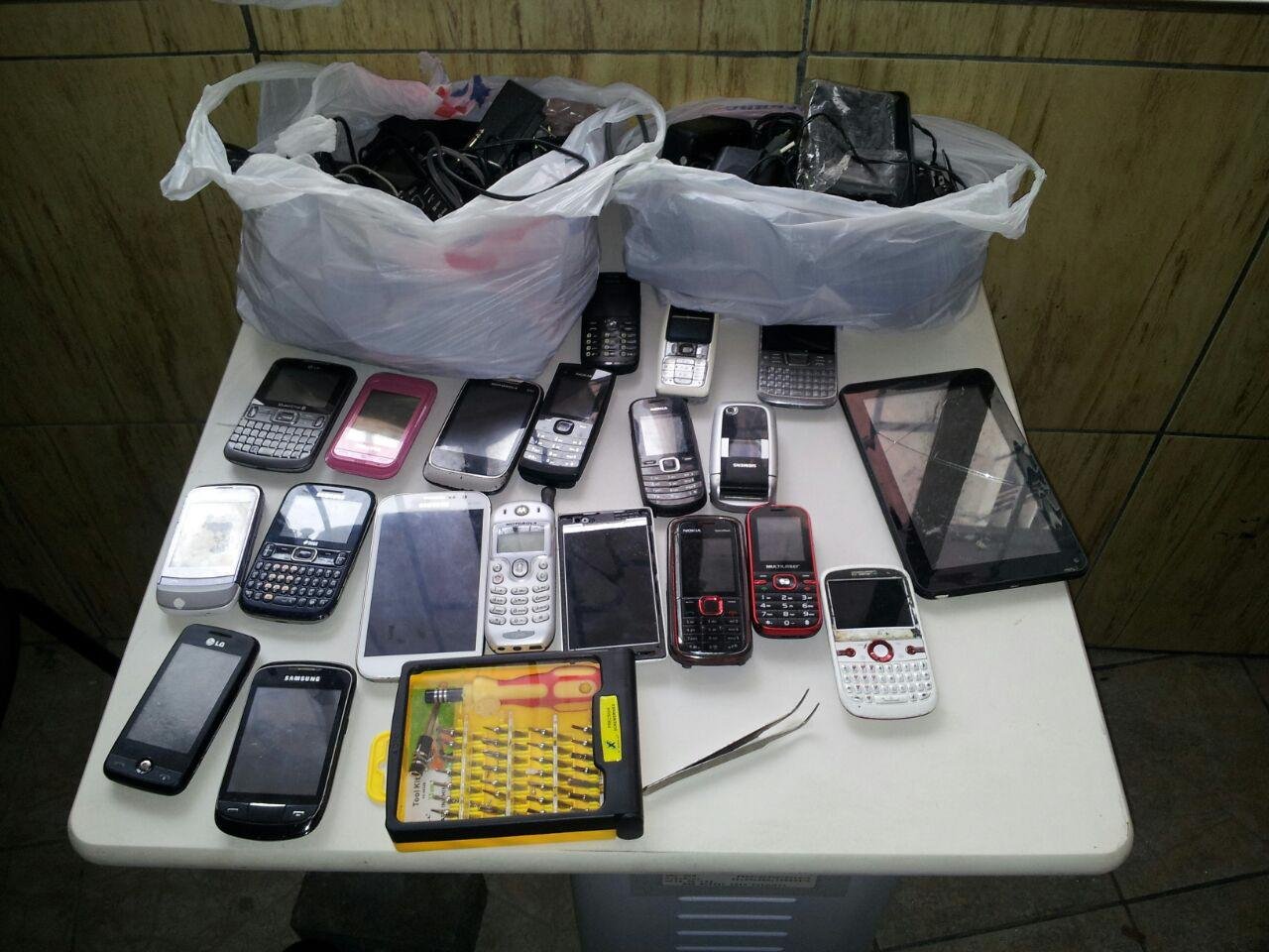 Homem recebia telefones que menores roubavam ou furtavam