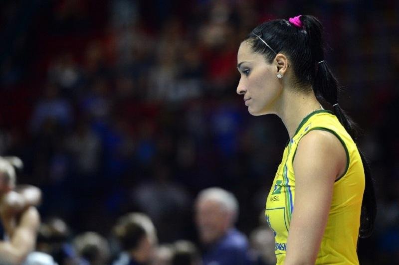 Sele&ccedil;&atilde;o feminina ir&aacute; disputar o bronze com quem perder o duelo entre China e It&aacute;lia