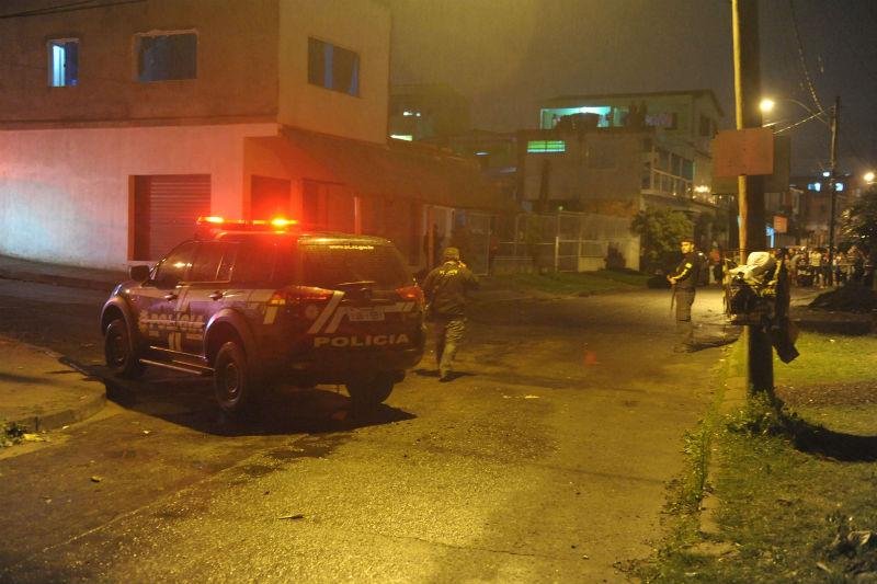 Tr&ecirc;s homens s&atilde;o mortos a tiros na zona Norte de Porto Alegre
