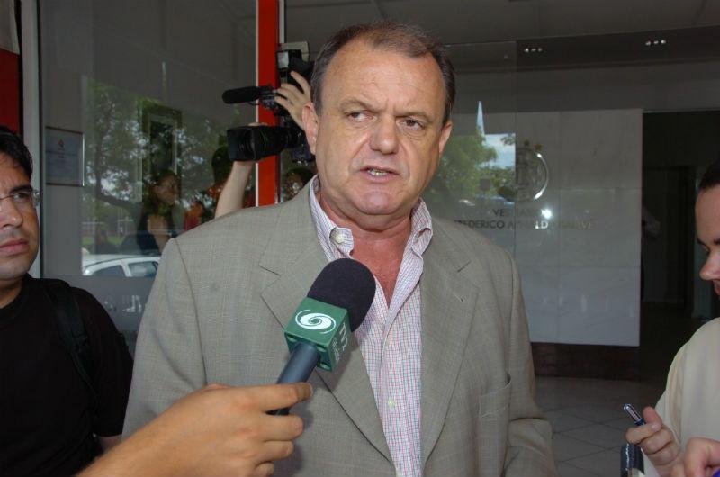Vit&oacute;rio Piffero deve confirmar candidatura nesta ter&ccedil;a 