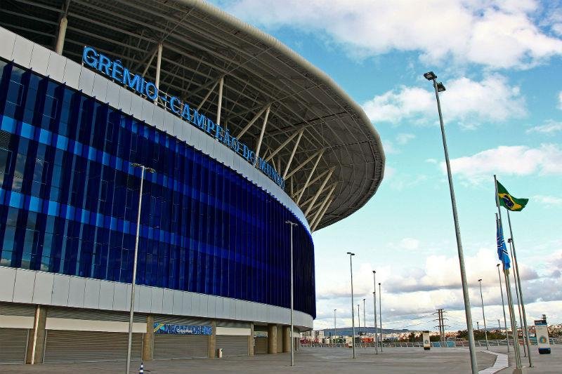 H&eacute;lio Dourado &eacute; o primeiro a assinar requisi&ccedil;&atilde;o para reuni&atilde;o sobre a Arena
