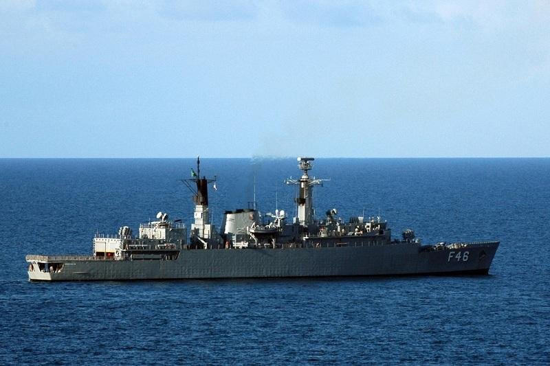 Fragata Greenhalgh segue os trabalhos de busca no litoral ga&uacute;cho