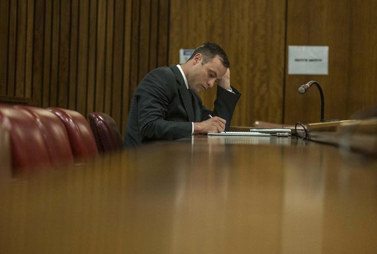 Pistorius deve pagar pelo que fez, afirma prima de Steenkamp