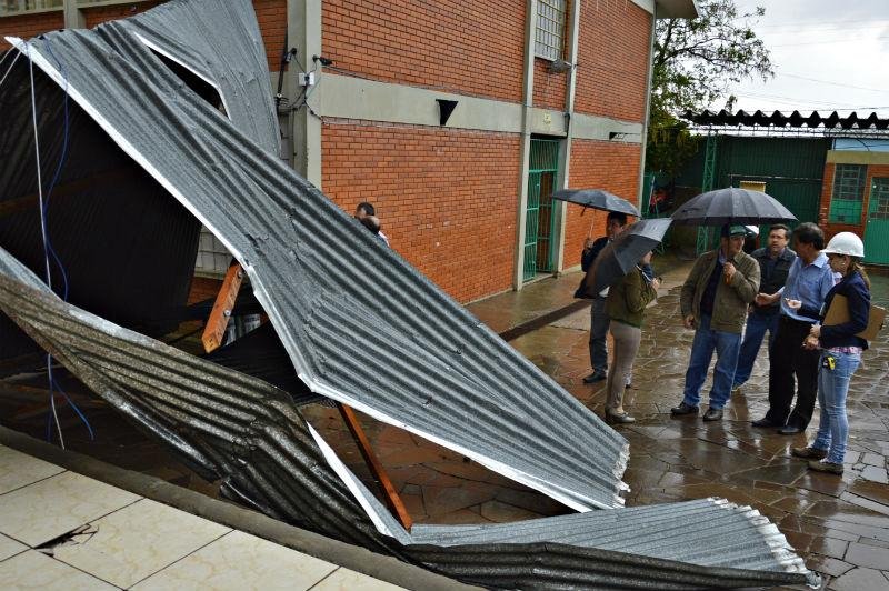 Prefeito Luciano Azevedo inspecionou a escola Daniel Dipp