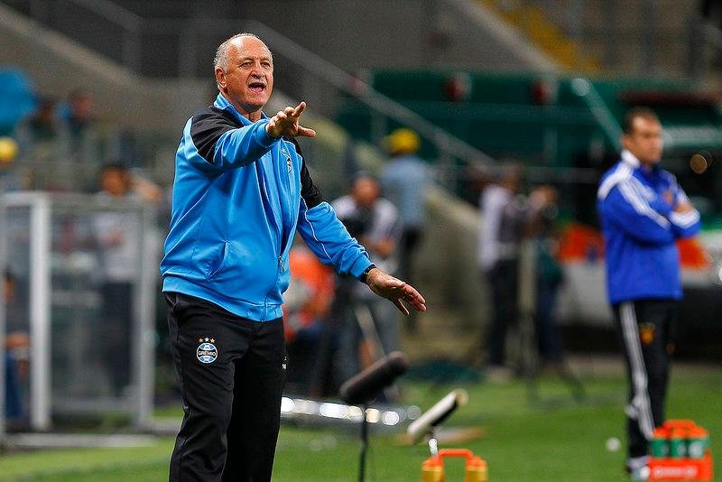Atualmente, o Gr&ecirc;mio &eacute; quinto colocado, com 46 pontos, um atr&aacute;s do Atl&eacute;tico-MG