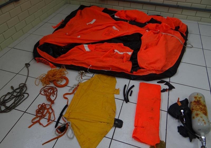 Marinha vai fazer per&iacute;cia em balsa na tentativa de entender desaparecimento do Tunante II