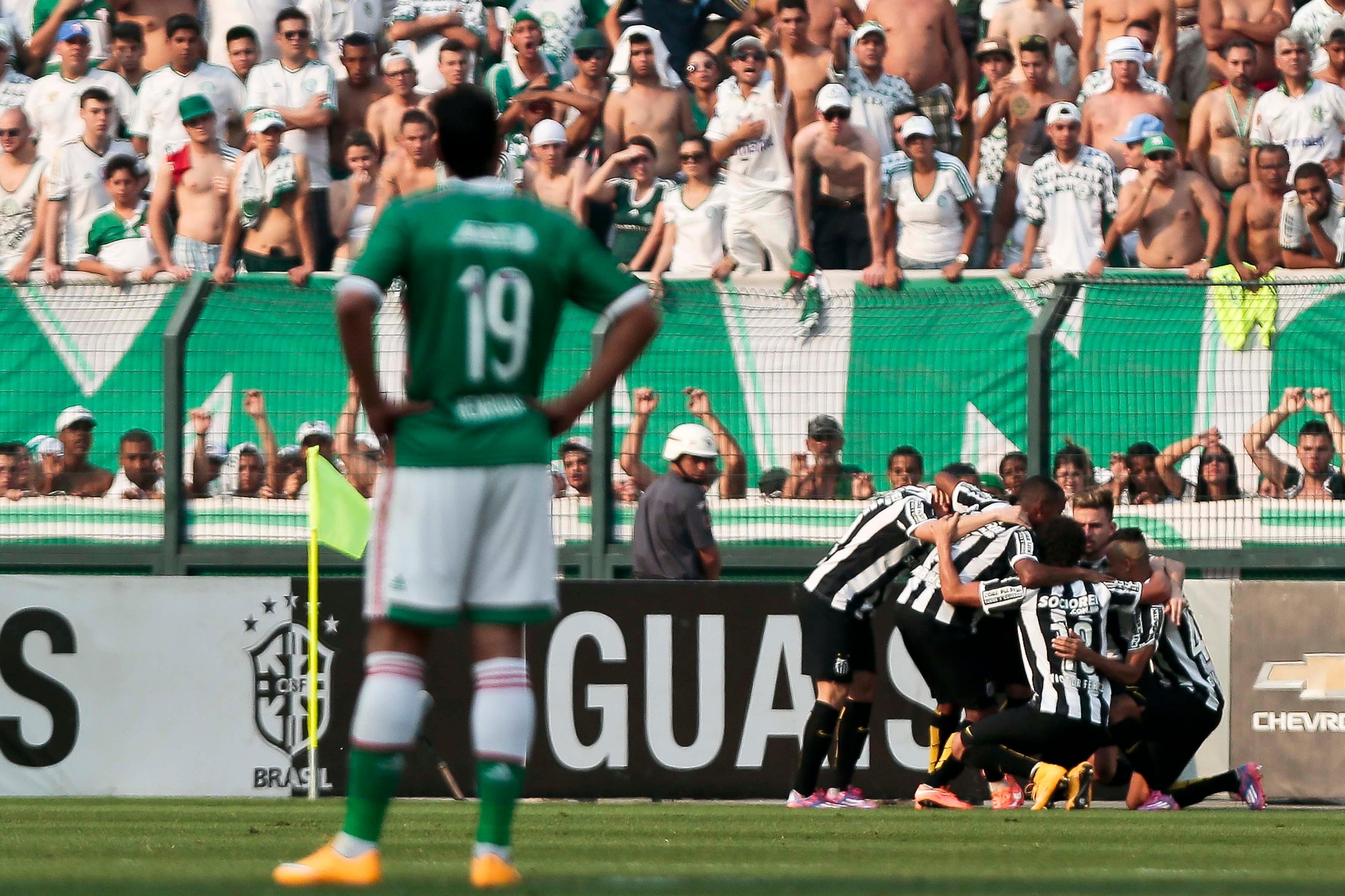 Santos entra na briga pelo G-4