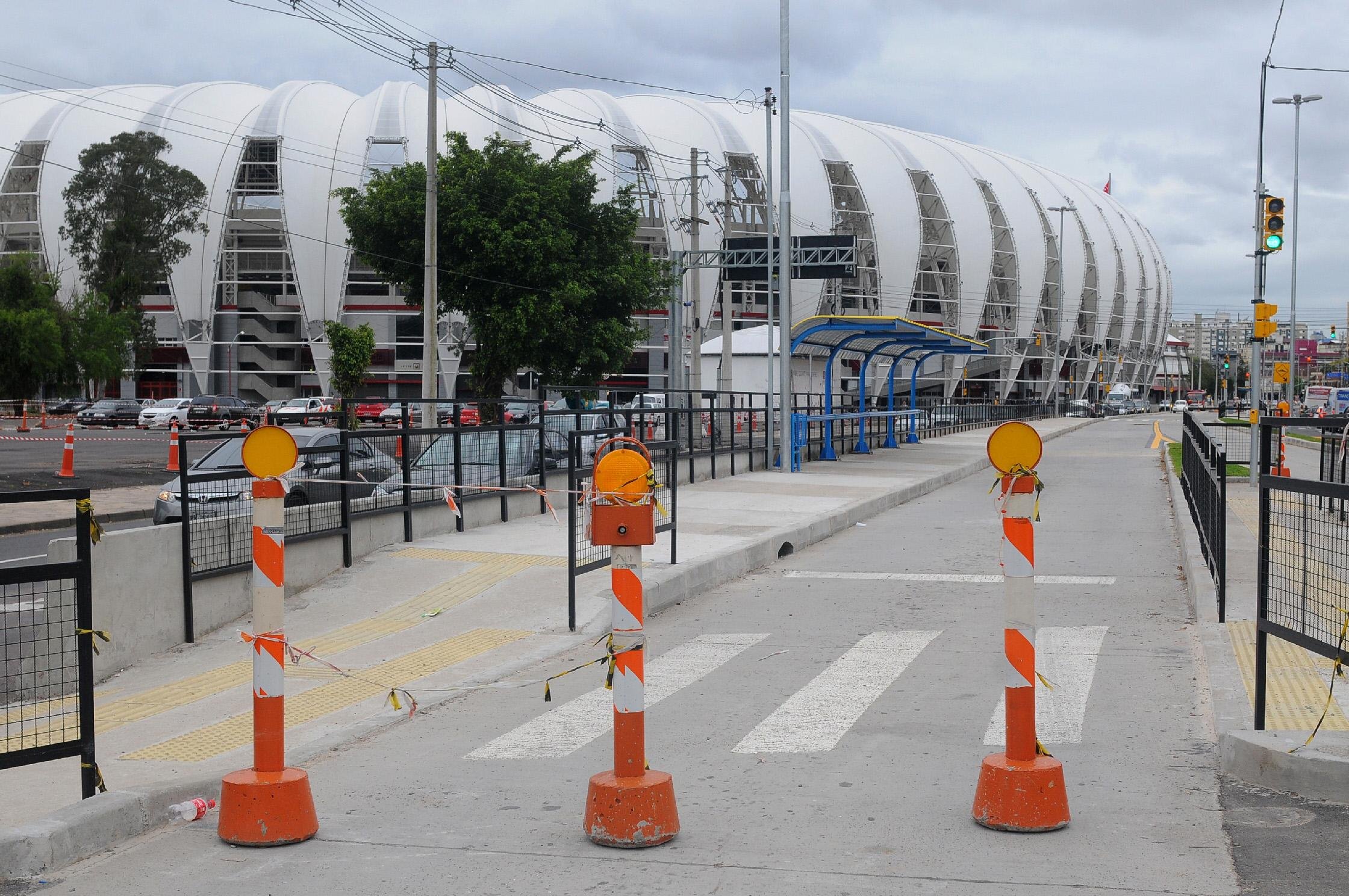 Substitui&ccedil;&atilde;o de placas de concreto foi conclu&iacute;da na &uacute;ltima semana