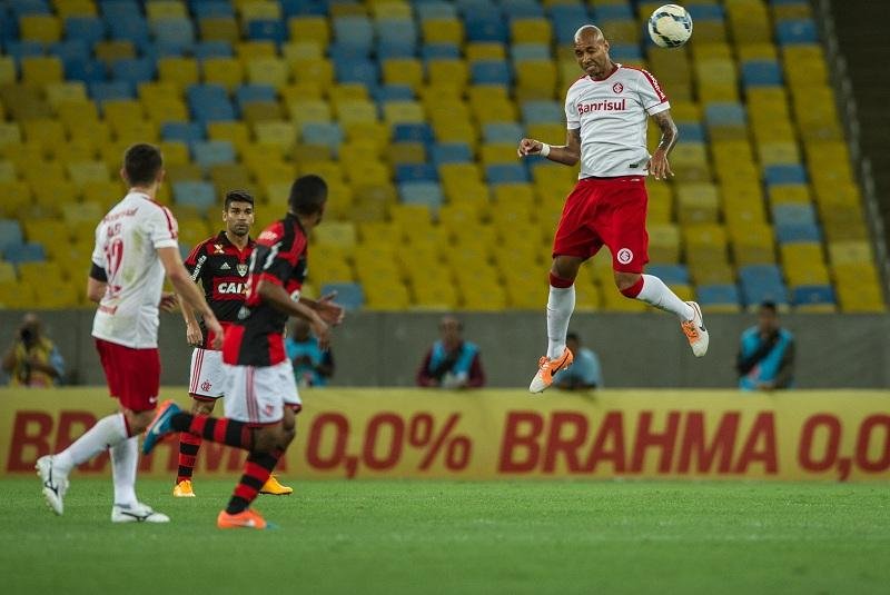 Alan Costa teve atua&ccedil;&atilde;o elogiada por Abel contra Flamengo