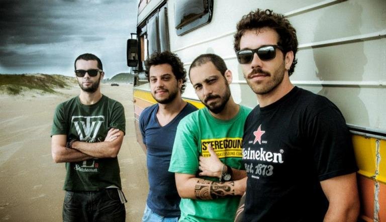Banda Streosound faz show no Sarau Musical
