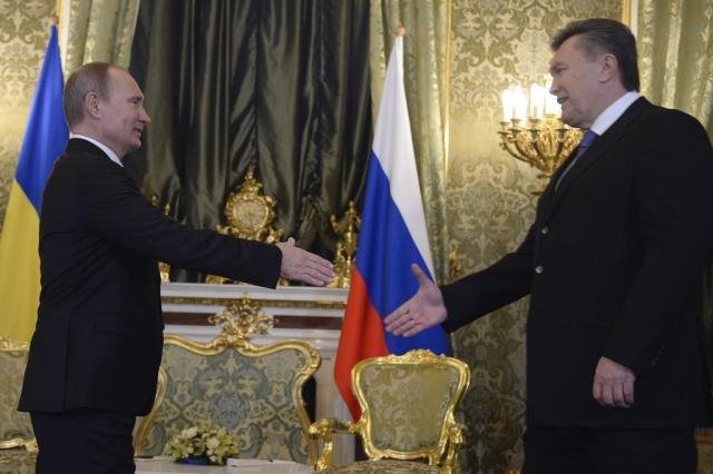 Putin reconhece ajuda a ex-presidente Yanukovitch para fugir da Ucr&acirc;nia