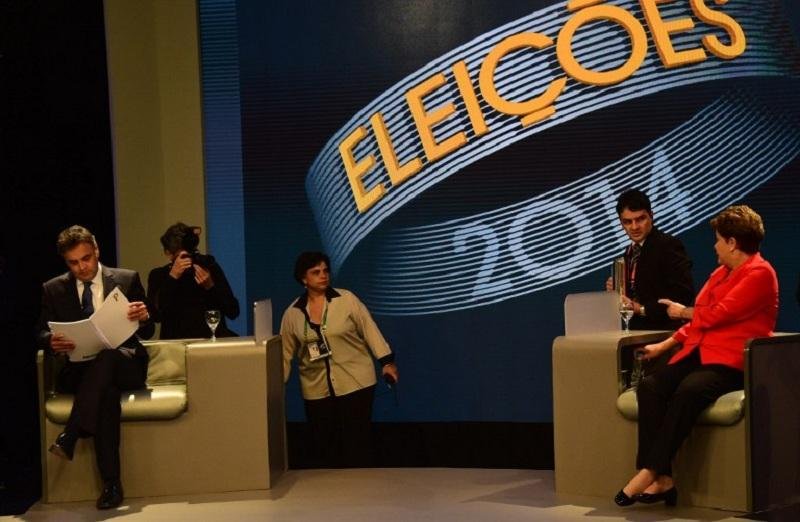 Candidatos tamb&eacute;m responderam perguntas de indecisos