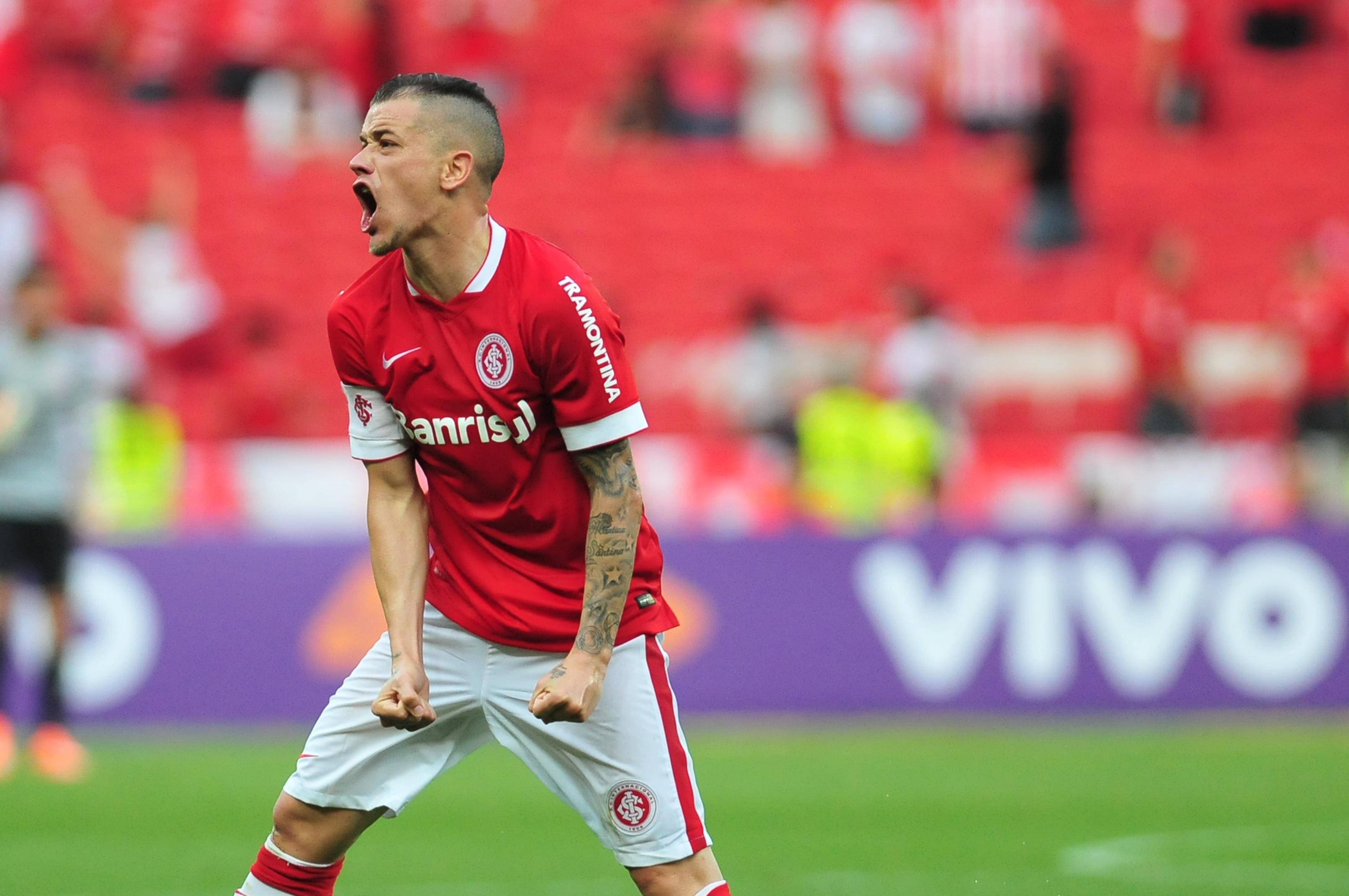 D&acute;Alessandro retorna e lidera o Inter contra Bahia 