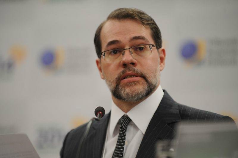 S&oacute; Deus sabe hor&aacute;rio do resultado, diz Toffoli 