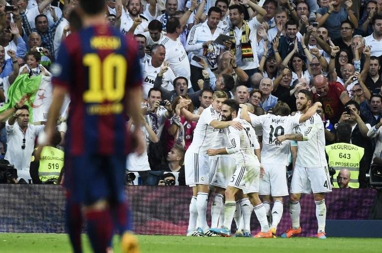 Neymar marca, mas Real Madrid vira para cima do Barcelona 