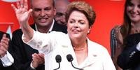 Dilma é reeleita presidente e ganha mais quatro anos de mandato 