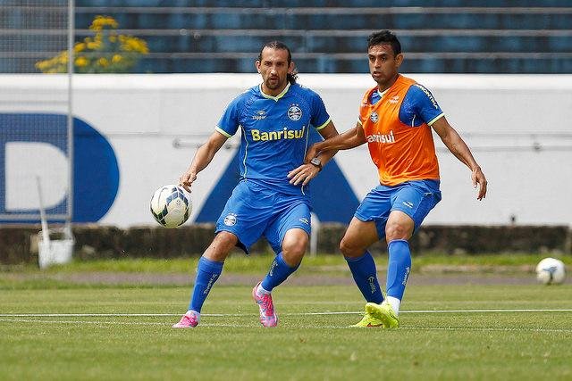 Diretor do Gr&ecirc;mio descarta preserva&ccedil;&atilde;o de titulares pendurados antes de Gre-Nal