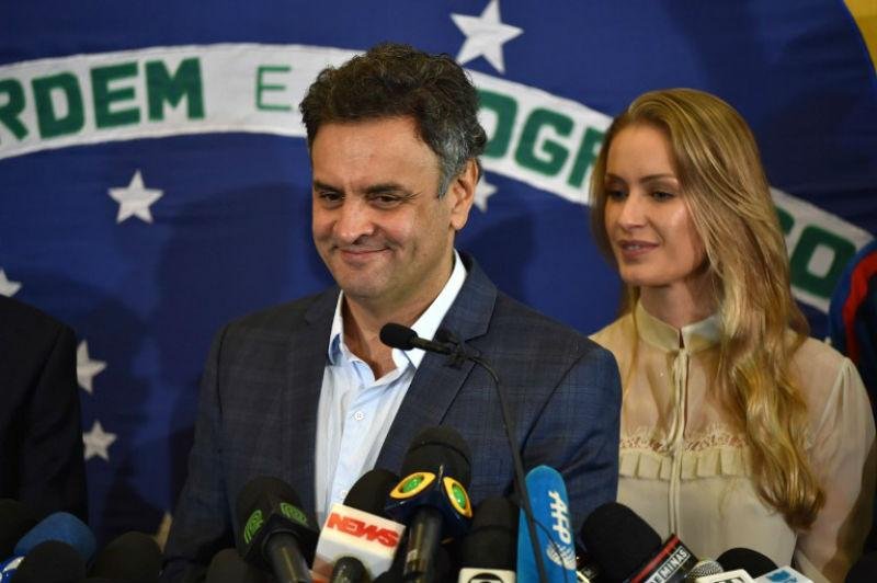 Derrotado na elei&ccedil;&atilde;o, senador deve voltar a Bras&iacute;lia para tra&ccedil;ar estrat&eacute;gias na pr&oacute;xima semana