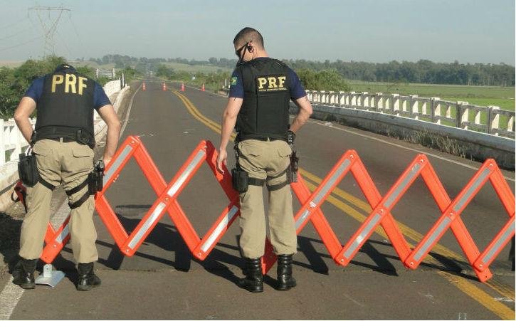 Interrompido tr&aacute;fego em ponte na BR 287 sobre rio Toropi