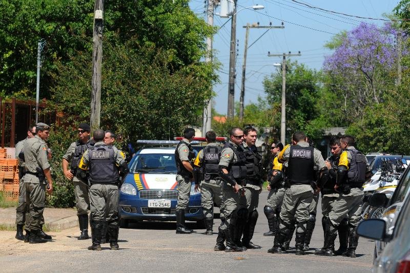Mais de 50 policiais participaram da a&ccedil;&atilde;o