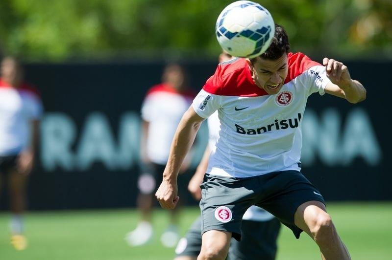 D&acute;Ale, Alex e Nilmar treinam em separado no Inter 