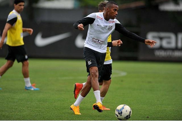 Robinho pede para ser poupado contra Inter 