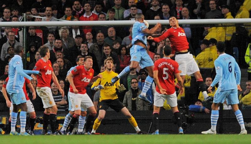 Pol&iacute;cia alerta para presen&ccedil;a de drone no cl&aacute;ssico entre United e City 