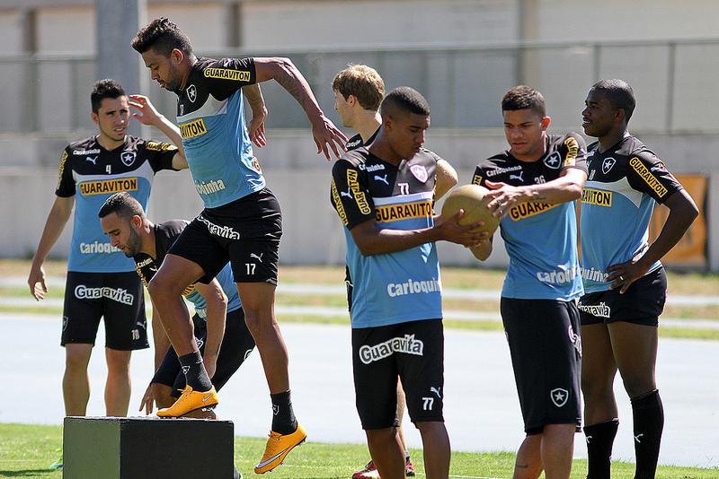 Botafogo vai enfrentar o Cruzeiro no Mineir&atilde;o