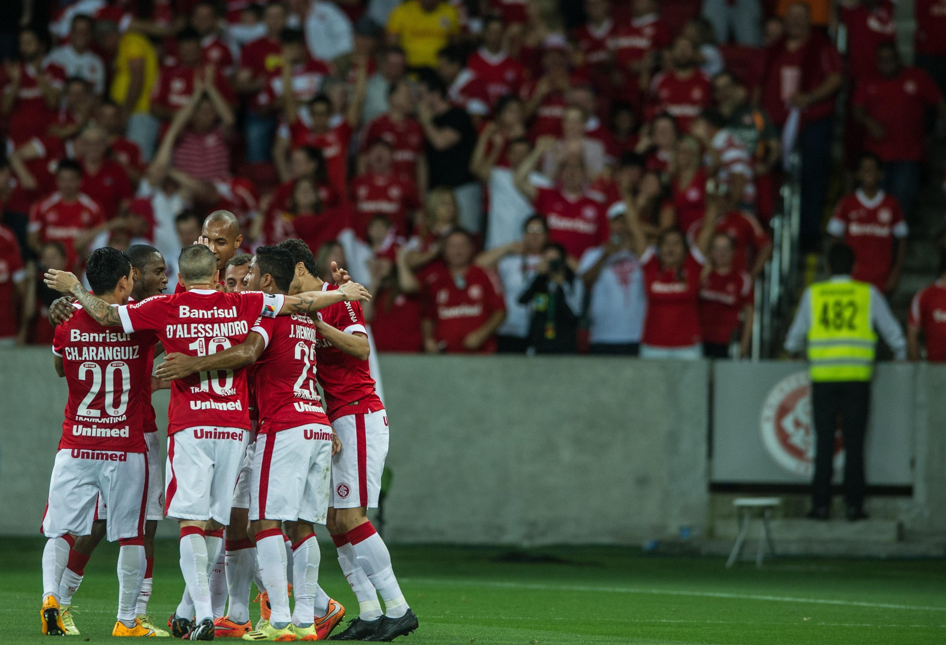 Inter tenta quebrar tabu para evitar sa&iacute;da do G4 