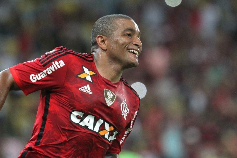 Pico projeta evolu&ccedil;&atilde;o no Flamengo e quer perder dois quilos 