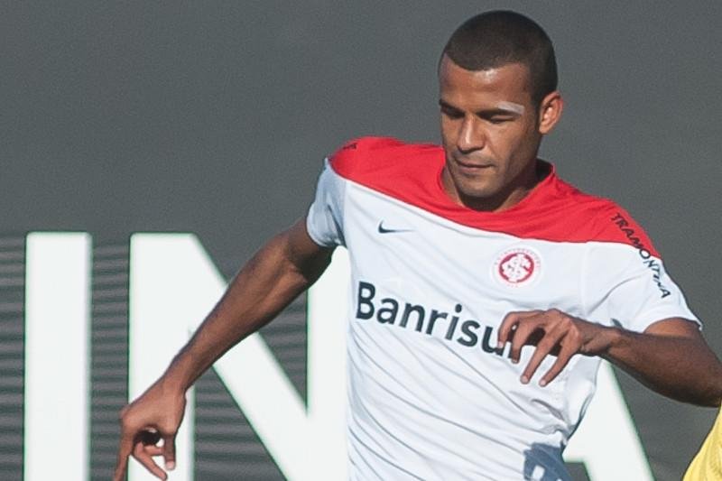 Zagueiro afirmou que Gre-Nal ser&aacute; como uma final para o Inter