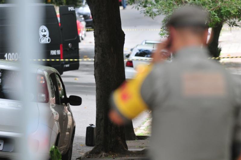 Mala deixada na rua Dona Eug&ecirc;nia mobilizou Gate 
