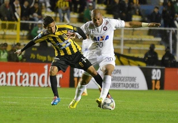 Adriano rescindiu contrato com Atl&eacute;tico-PR em abril e desde ent&atilde;o n&atilde;o atuou mais