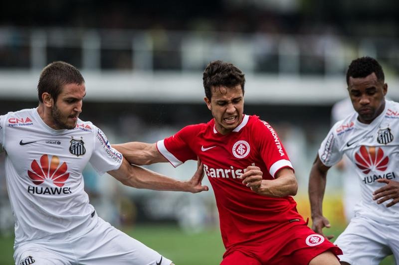 Artilheiro em quatro est&aacute;dios, Nilmar busca gol na Arena no domingo