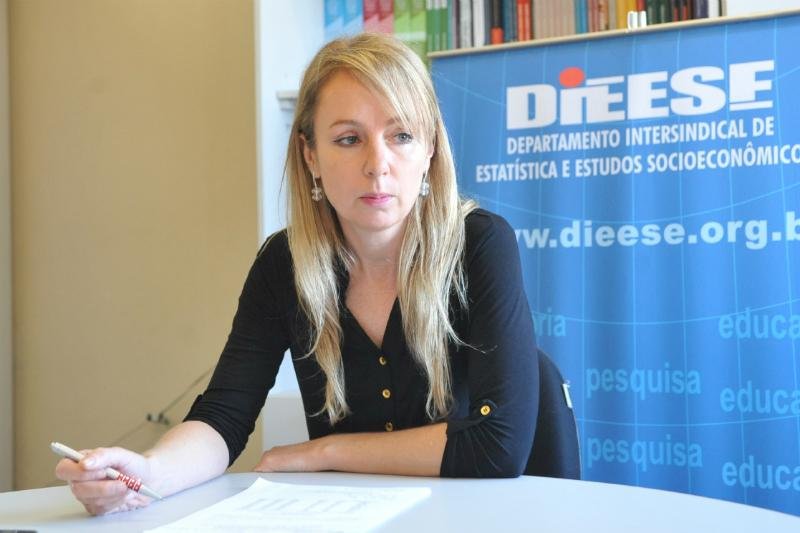 &acute;&acute;Dos 13 produtos pesquisados, em nove houve o aumento dos pre&ccedil;os``, justificou a economista do Dieese, Daniela Sandi