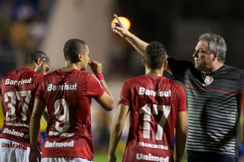 Abel pede que Inter tenha aten&ccedil;&atilde;o durante todo o jogo e cuidados com Barcos