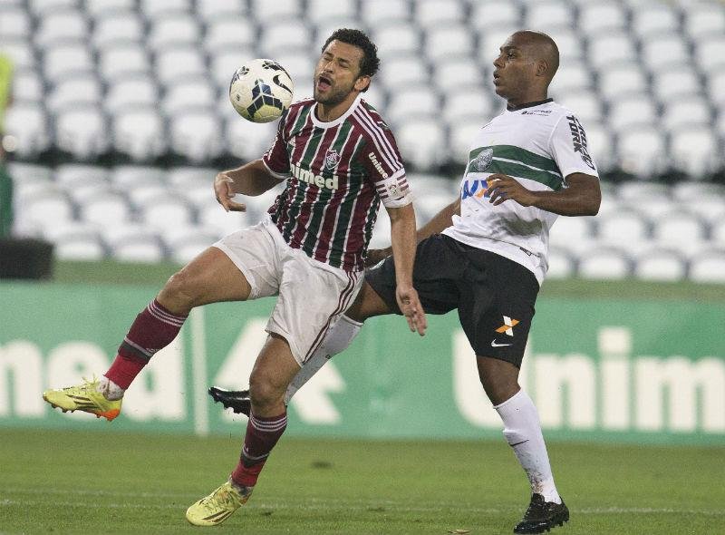 Crist&oacute;v&atilde;o Borges lamenta resultado p&eacute;ssimo diante do Coritiba 