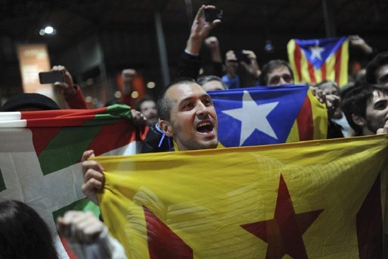 Referendo da Catalunha reuniu cerca de 2 milh&otilde;es