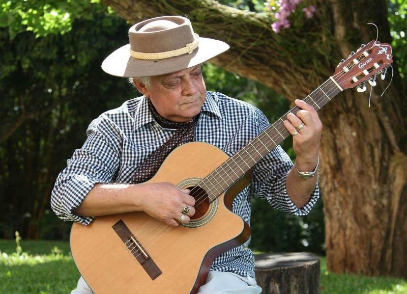 M&uacute;sico tradicionalista morreu neste domingo por conta de problemas card&iacute;acos