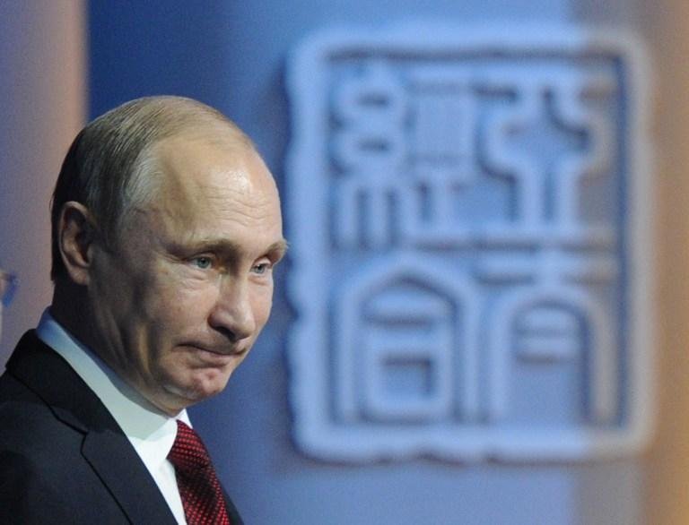 Putin acusa for&ccedil;as ucranianas de bombardear local de queda de avi&atilde;o