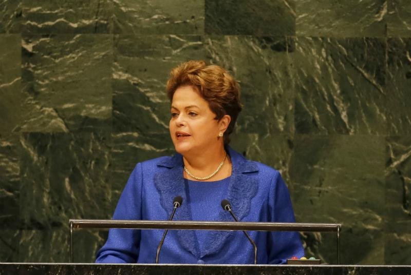 Carvalho aponta falta de di&aacute;logo do governo Dilma