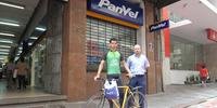 Farmácia faz entregas de bicicleta no Centro Histórico